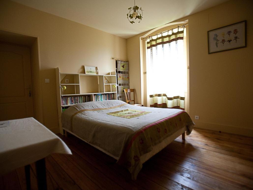 Le Relais Du Passe-Heures Cenans Bagian luar foto
